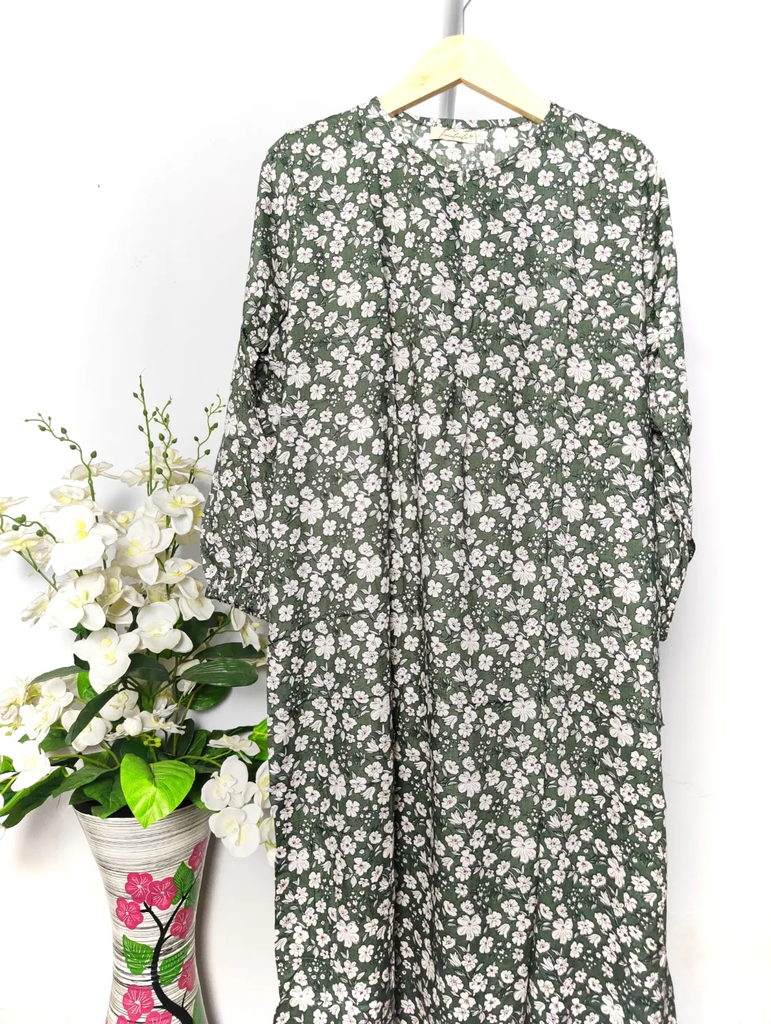 Midi Dress Lengan Panjang Motif D